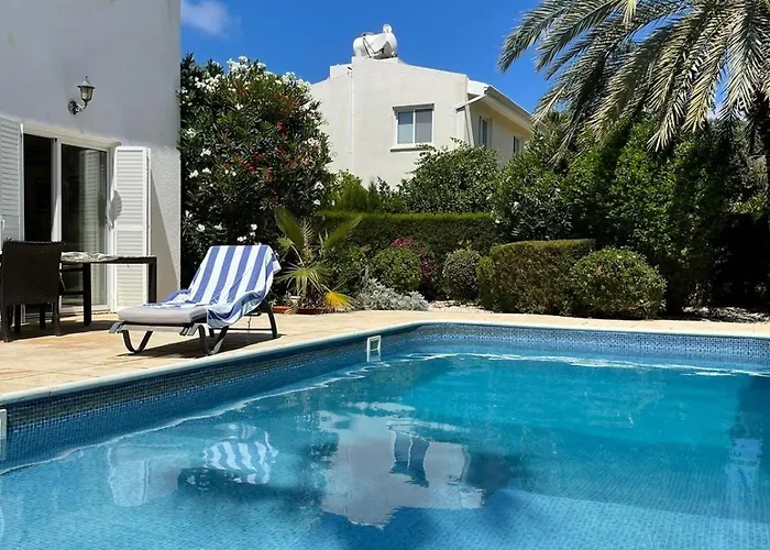 Villa Amazing Cyprus 3b Private Pool&garden By Sea